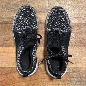 Women’s Adidas Ultraboosts - Size Women’s 7.5